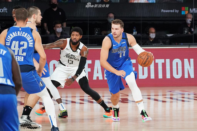 V型入水 V型入水